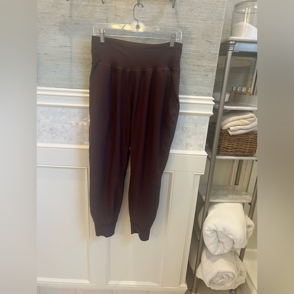 Large old navy high rise joggers chocolate brown power active pockets - Picture 9 of 17